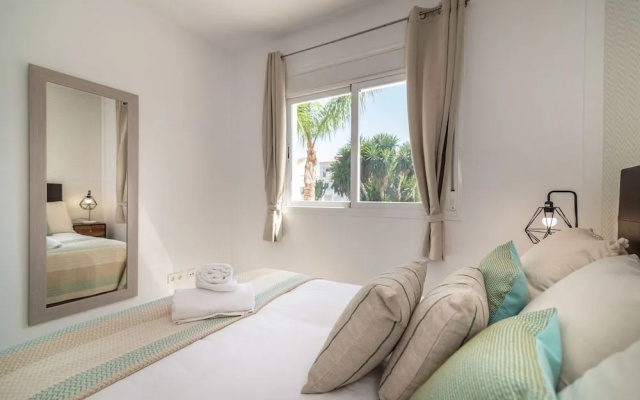 Sunny Camelia Villa Heated pool