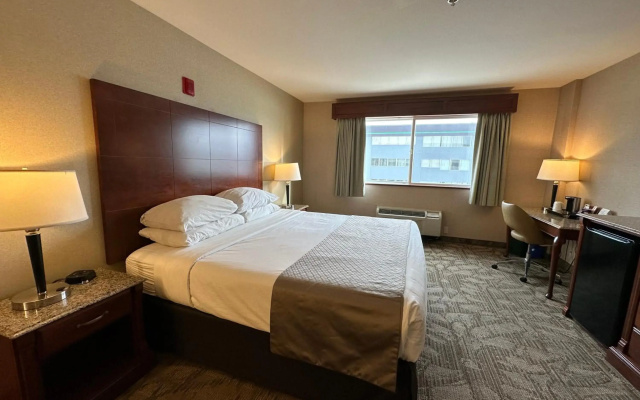 Medallion Inn & Suites