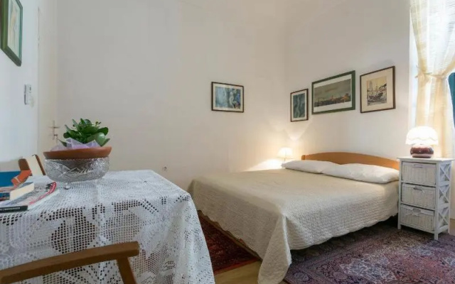 Old Town Port Apartments