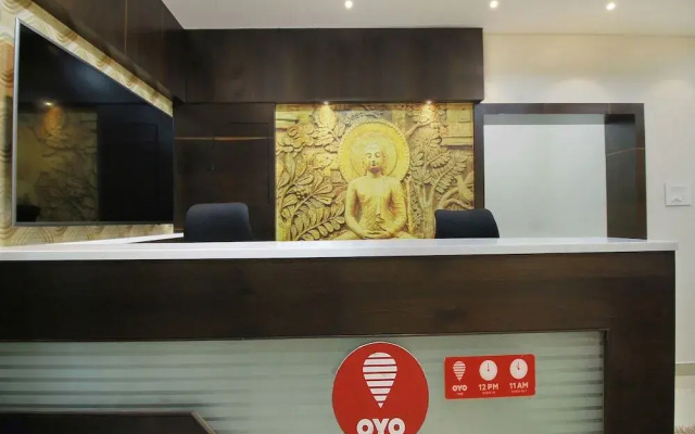 Mahalakshmi Suites By OYO Rooms