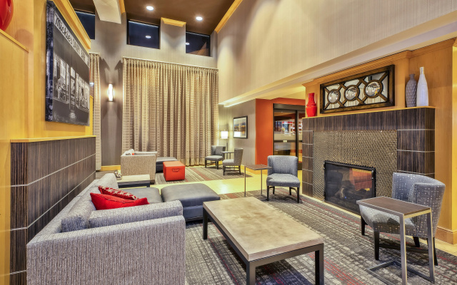 Hampton Inn & Suites Madison-West