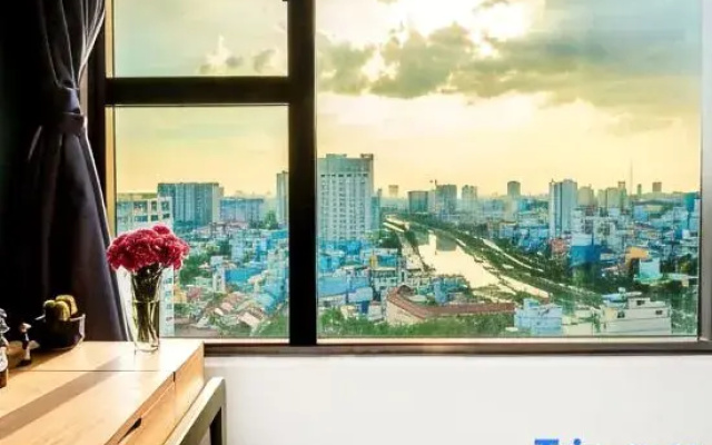 SOHO Suites - Saigon Central, 5-Min-To-Bui Vien Street