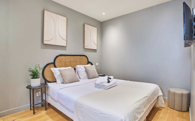 Superb AC Studio Center of Paris