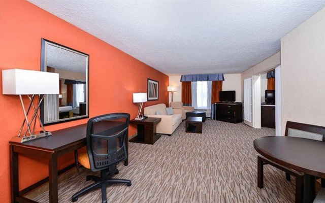 Holiday Inn Express Hotel and Suites Houston Kingwood