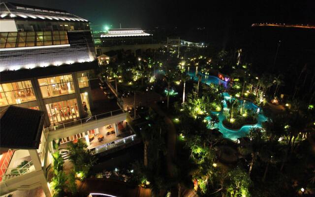 Отель Mingshen Golf & Bay Resort Sanya вид на фасад