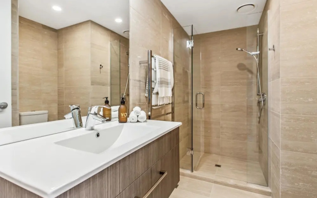 Modern Harbour View Penthouse