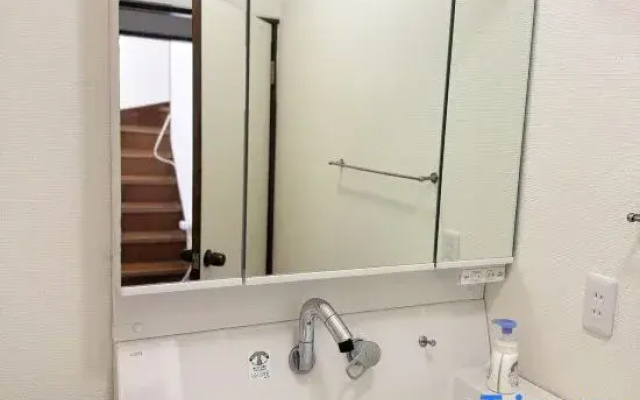 Private Japanese Garden House Parking Baby Bed