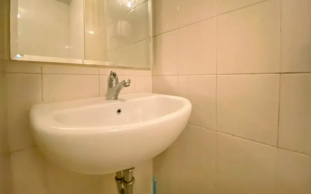 Best And Homey Studio At Signature Park Grande Apartment