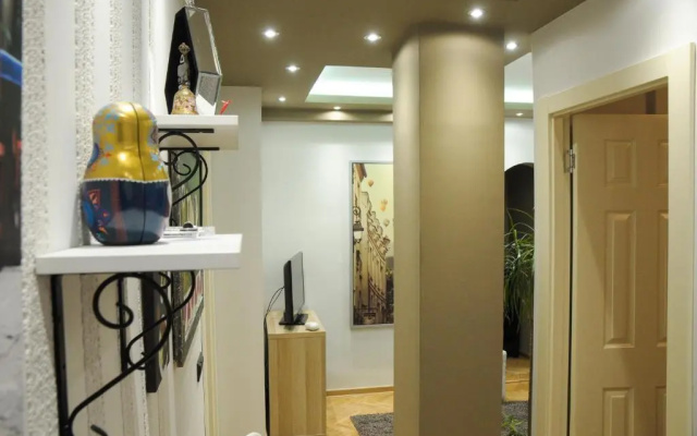 Apartment D-22