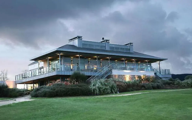 Seafield Hotel & Spa Resort