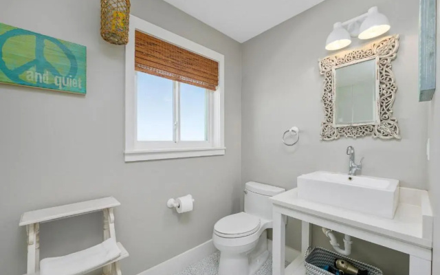 Ocean Shore by Distinctive Beach Rentals
