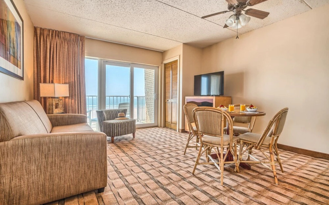 Reges Oceanfront Resort