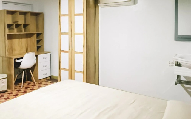 Remarkable 1-bed Apartment in Willemstad
