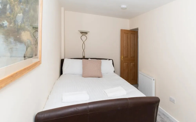 Brilliantly Located 2BD Flat Heart of Edinburgh!