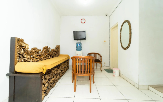 KoolKost Syariah near RS. Bhayangkara Pondok Pinang (Female Only)