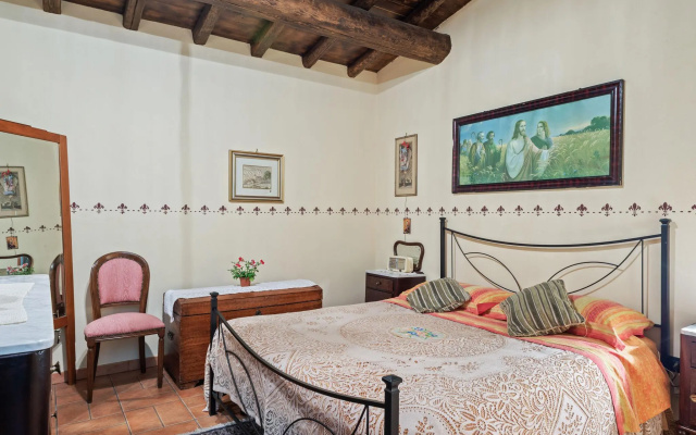 Hill-View Villa in Maletto with Garden