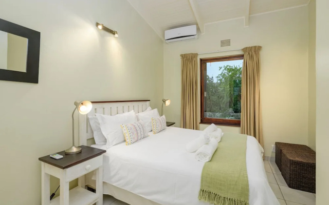San Lameer Villa Rentals  3014