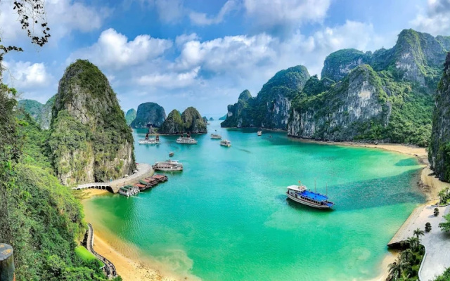 1925 Ha Long Hotel