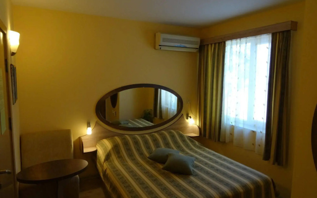 Hotel Color