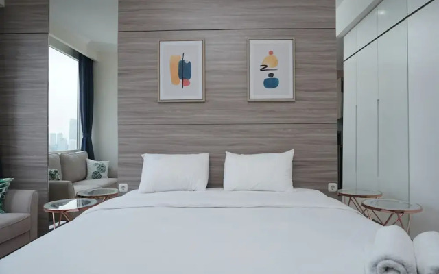 Cozy and Tranquil Studio Menteng Park Apartment