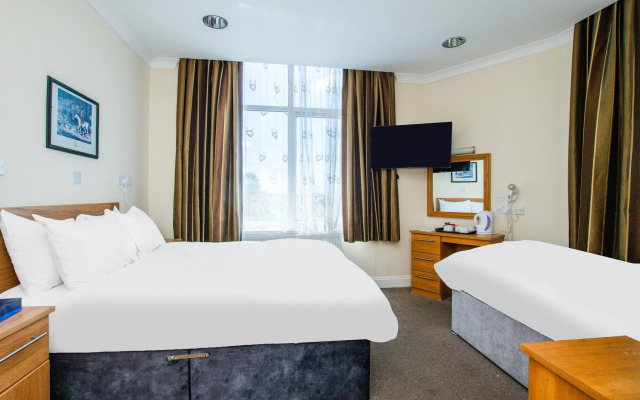 Russell Court Hotel