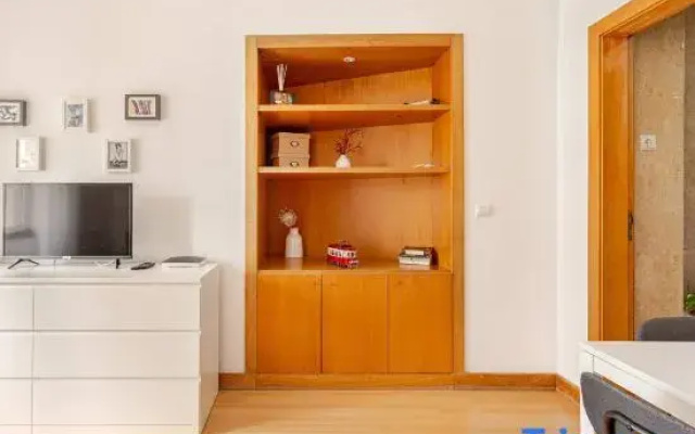 Top Location Beautiful Apartment!