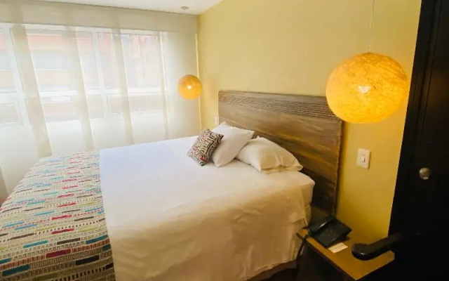Hotel Retiro 84