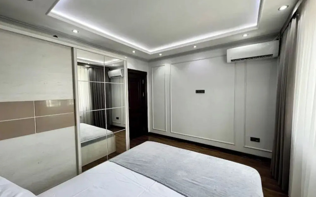 Apartments near metro station Minor