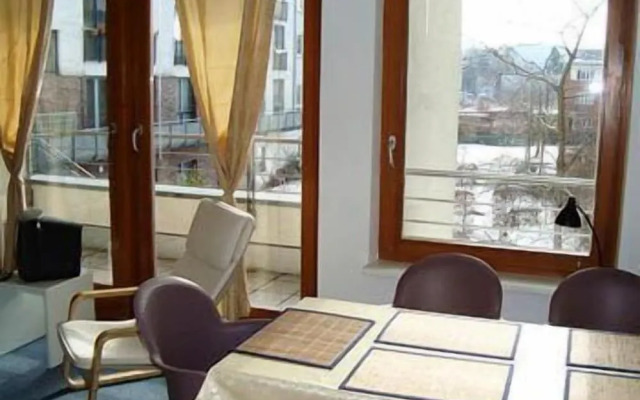 Apartment Engel