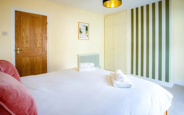 Woodville Road - 2 Bedroom House - Mumbles