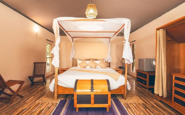 Mara Kimana Camp