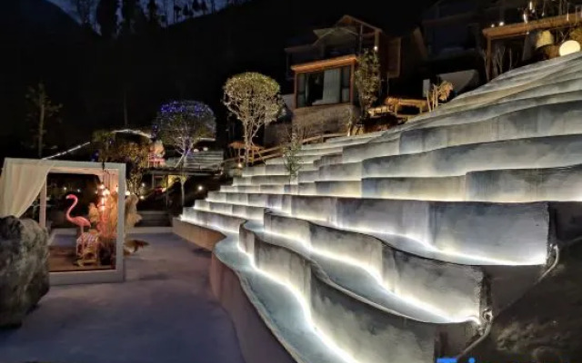 Yili Yunshan Hot Spring Guesthouse