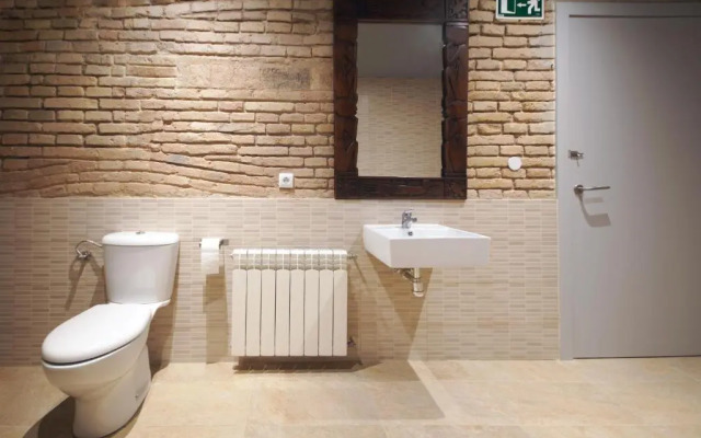 Black Swan Hostel