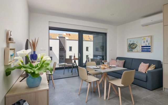 Irena Apartments