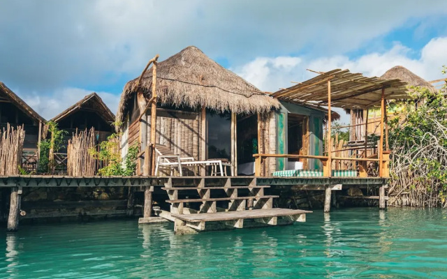 La Embajada Universal - The Eighth Color of Bacalar
