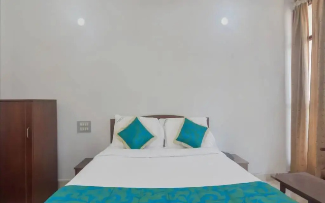 Hotel Raj