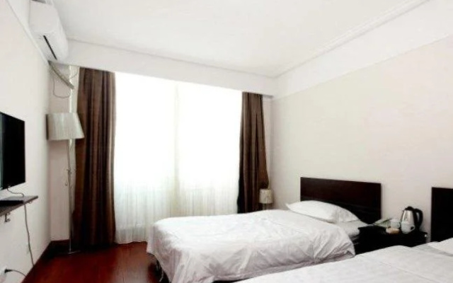 Huafeng Hotel