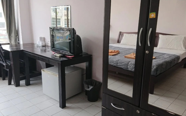 Happy Guest House