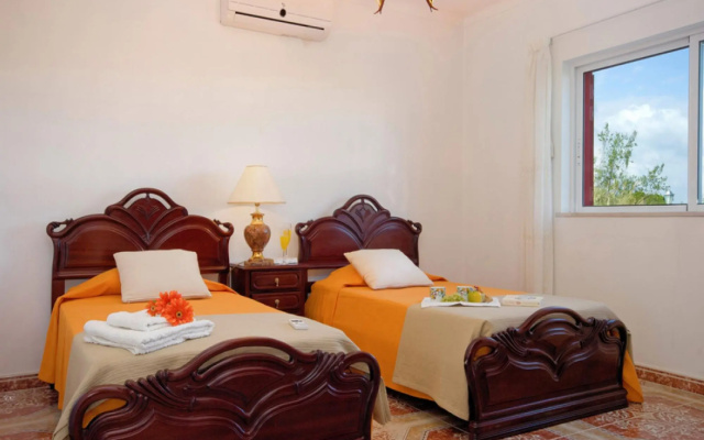 Villa Alporchinhos 1 (AM)