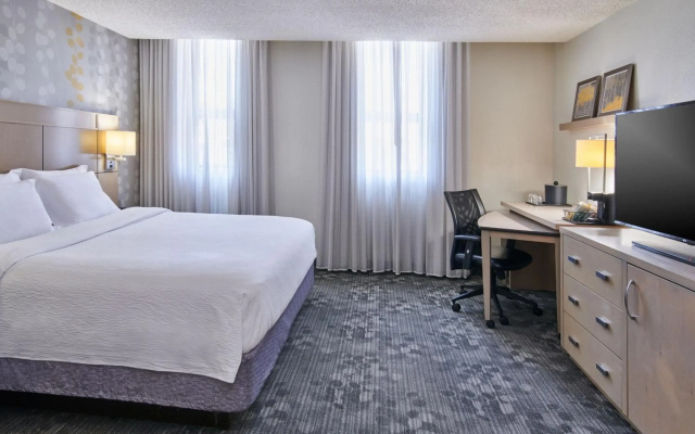 Courtyard by Marriott Columbus Downtown