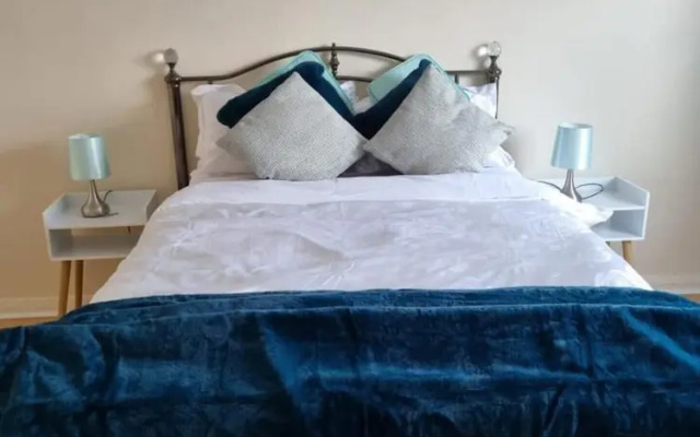 Captivating 2-bed Apartment in Belvedere