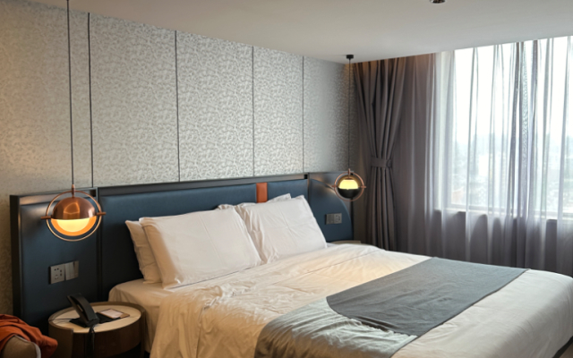 Yitel Collection (Chengdu Wuhouci Sichuan Orthopaedic Hospital Metro Station Branch)