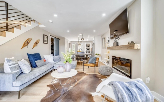 Tenmile Viewhouse 2 Bedroom Townhouse by Redawning