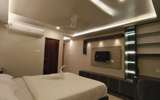 Hotel High Rise