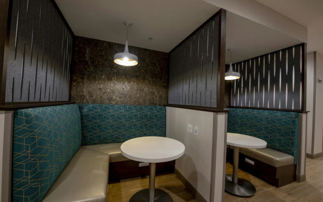 Hampton Inn & Suites Duncanville Dallas