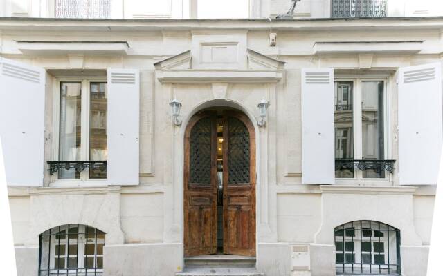 Отель Hôtel Hector Париж вид на фасад