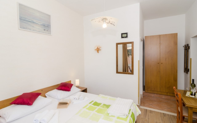 Studio apartment Pavo - comfortable with parking space: SA4 Cavtat, Riviera Dubrovnik