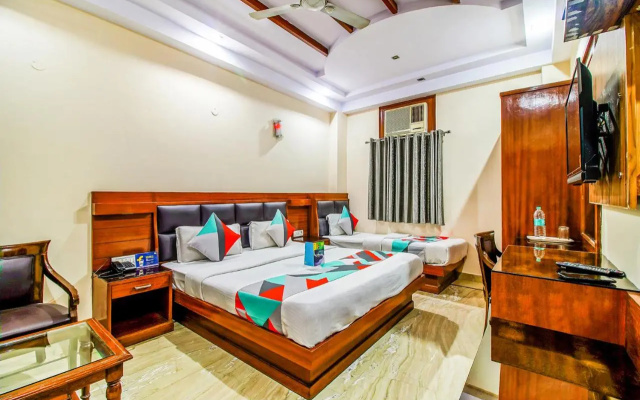 FabExpress Jaggi Palace
