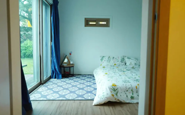 Jeju Jungdalri Hydrangea House and Pension