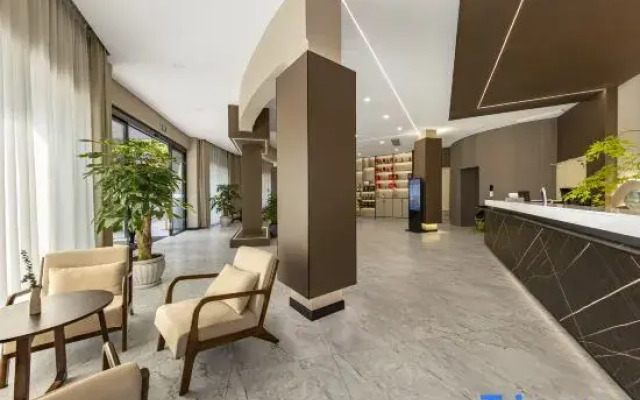 Qingting Hotel (Liupanshui People Square Railway Station)